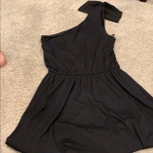 One shoulder black dress